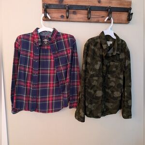 Set of two button down shirts